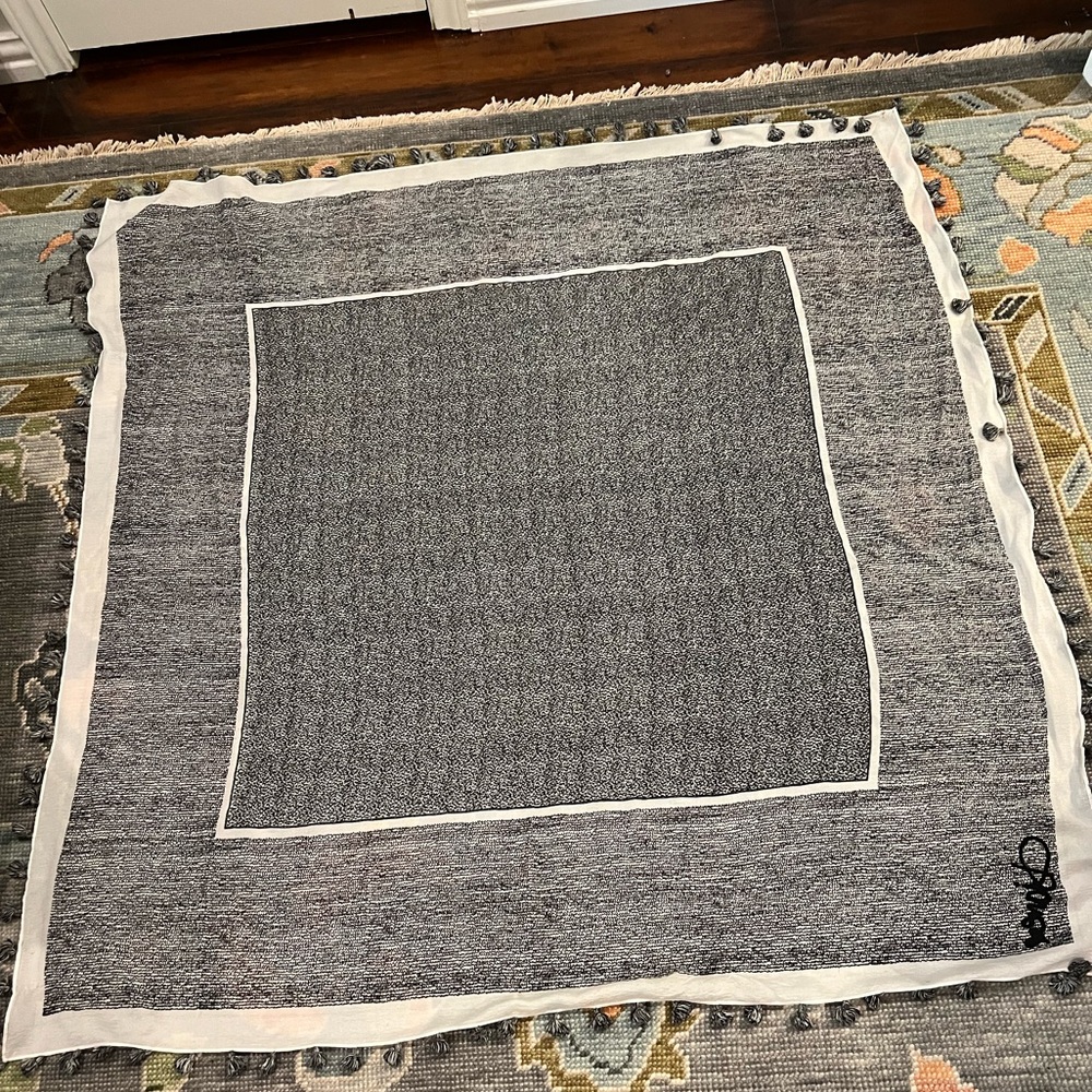 Gorgeous Silk Scarf - 50x50
